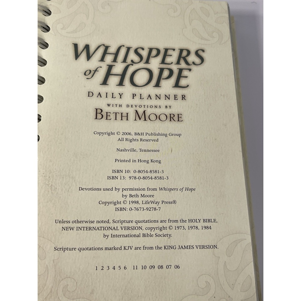 Whispers of Hope Daily Planner with Devotional by Beth Moore, Spiral bound - Picture 5 of 8